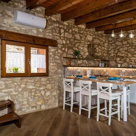 Stone Walls With Jacuzzi Castellammare del Golfo