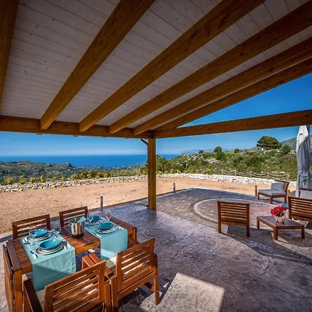 Stone Walls With Jacuzzi * Castellammare del Golfo