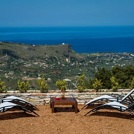 Stone Walls With Jacuzzi * Castellammare del Golfo
